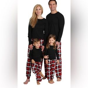 NWT - Women's Checkered Pajama Set